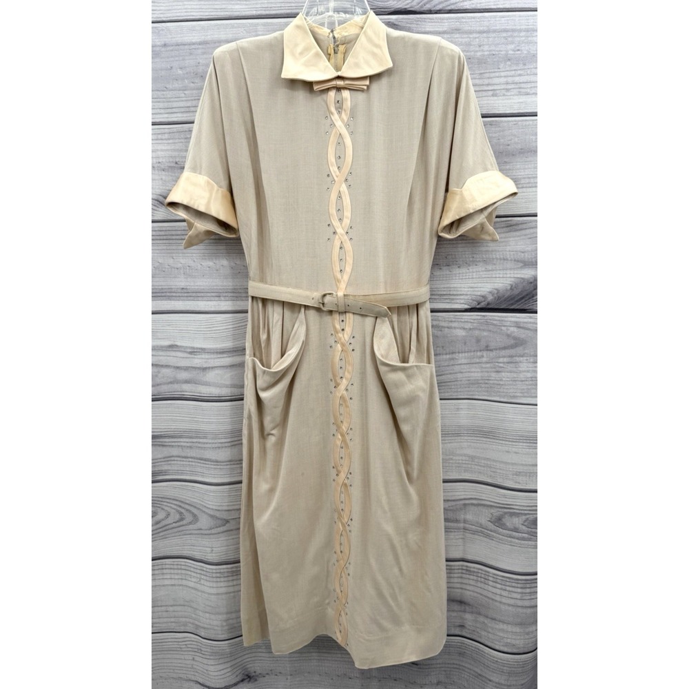VINTAGE 50'S / 60'S BEIGE SHEATH DRESS WITH SATIN COLLAR AND BOW - SIZE 14